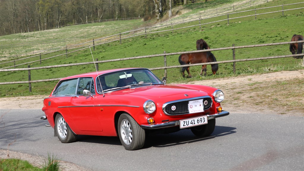 Start nr. 16. i IMK Veteranløbet, Alex & Jette Rasmussen. Ebeltoft. Volvo P 1800 ES. fra 1973.